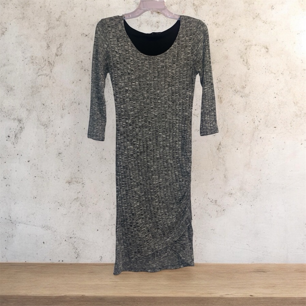Elegant Gray Knit Dress (Derek Heart) 💟